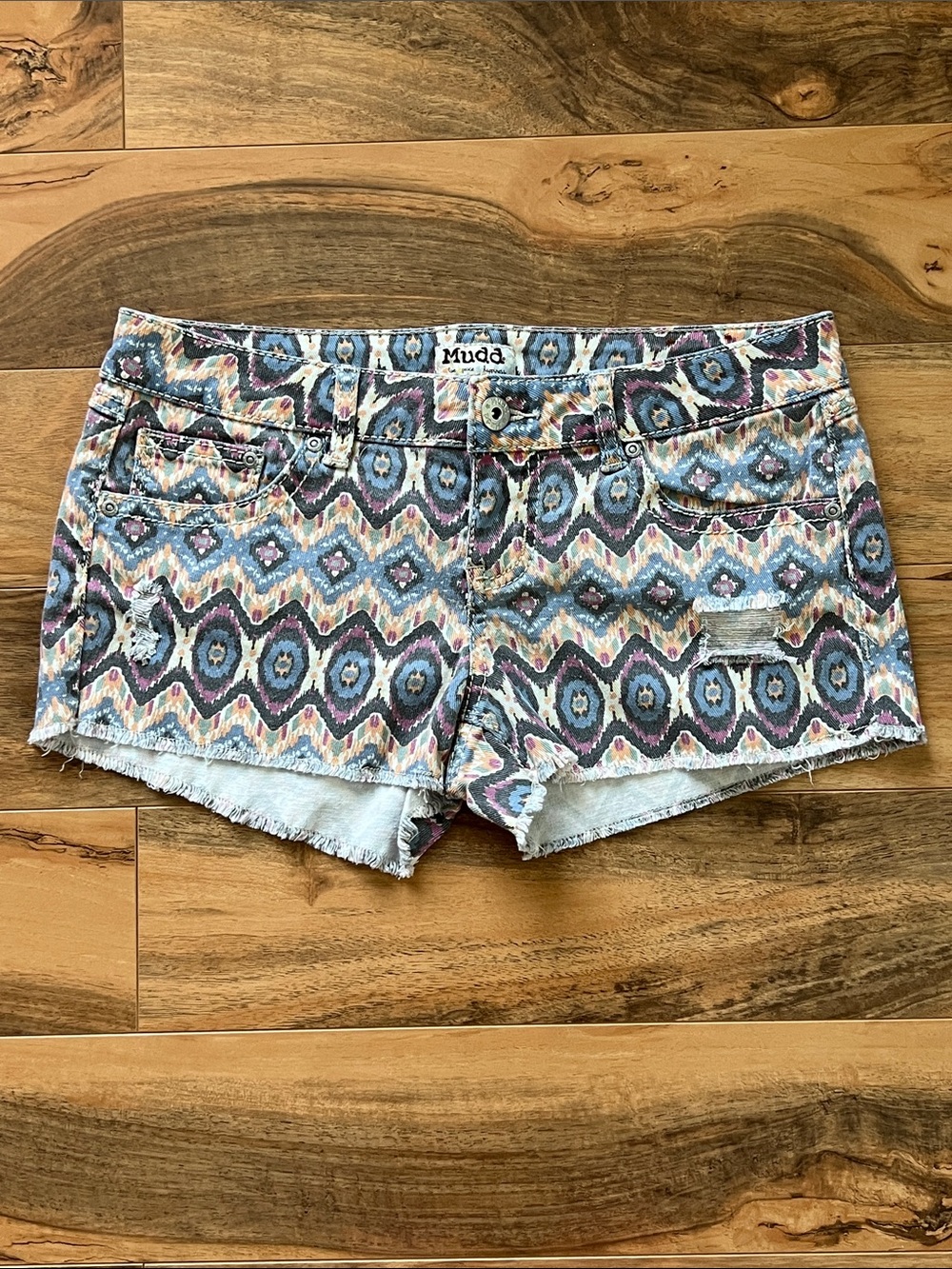 Mudd Southwestern Aztec Festival Frayed Shorts Womens 11 Distressed Boho